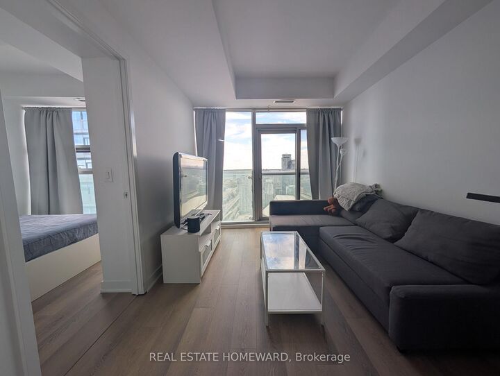 Property Photo:  14 York Street 5507  ON M5J 0B1 