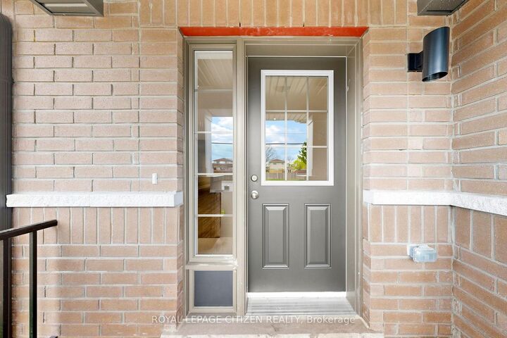 Property Photo:  26 Wakely Crescent  ON L1E 2K3 