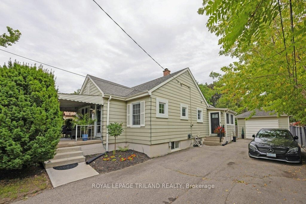 Property Photo:  47 Alexandra Street  ON N6C 2A9 