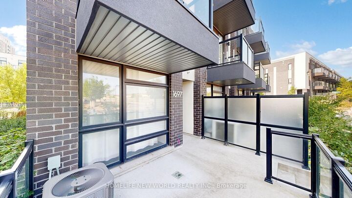 Property Photo:  1697 Bur Oak Avenue  ON L6E 0V2 