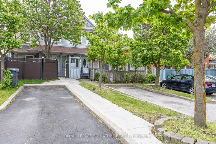 Property Photo: 60 Blue Spruce Street ON L6R 1C3