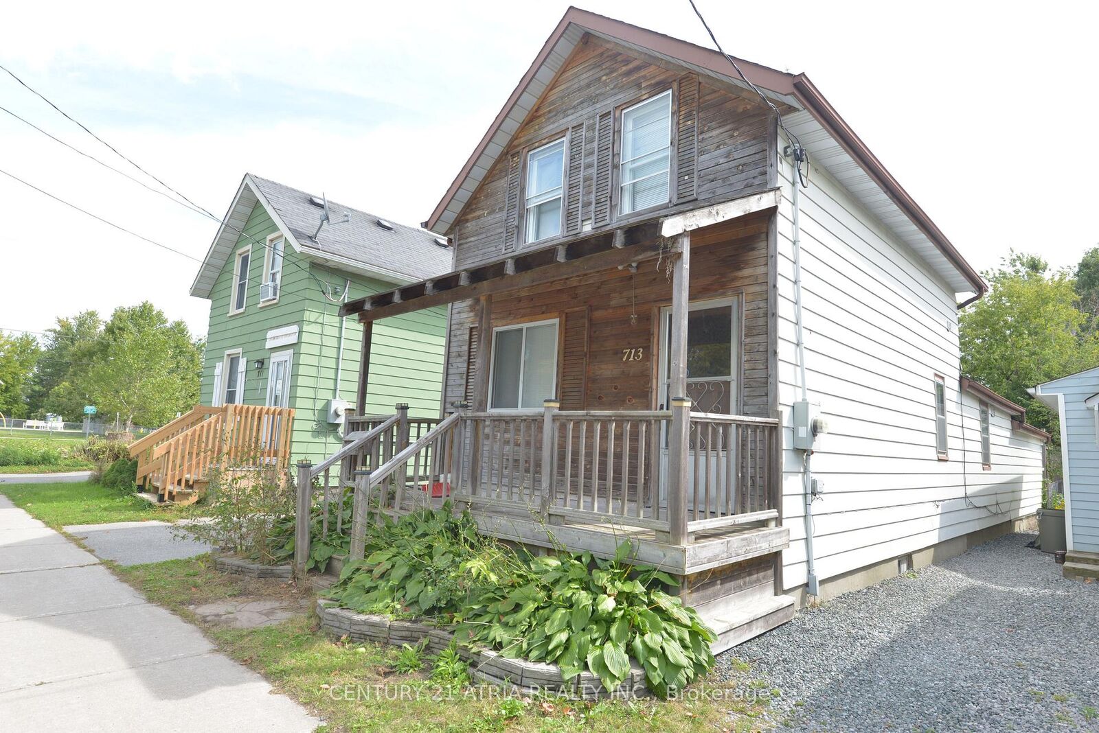 Property Photo:  713 Chamberlain Street  ON K9J 4M2 