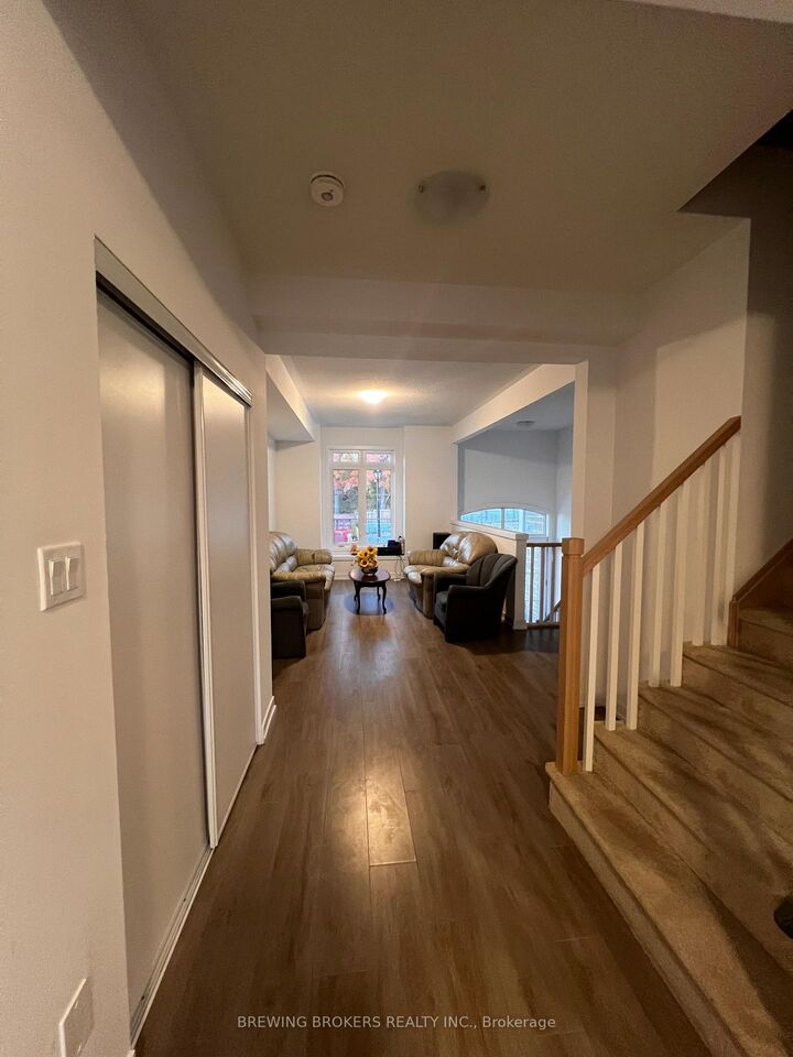Property Photo:  25 Lyall Stokes Circle  ON L0G 1M0 