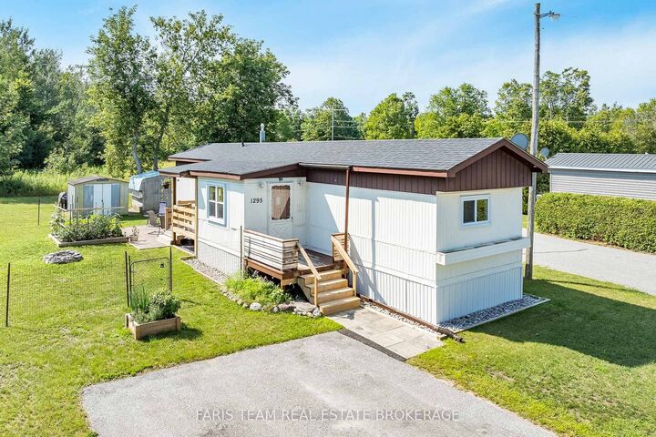 Property Photo:  1295 Hilltop Road  ON L3V 0V1 