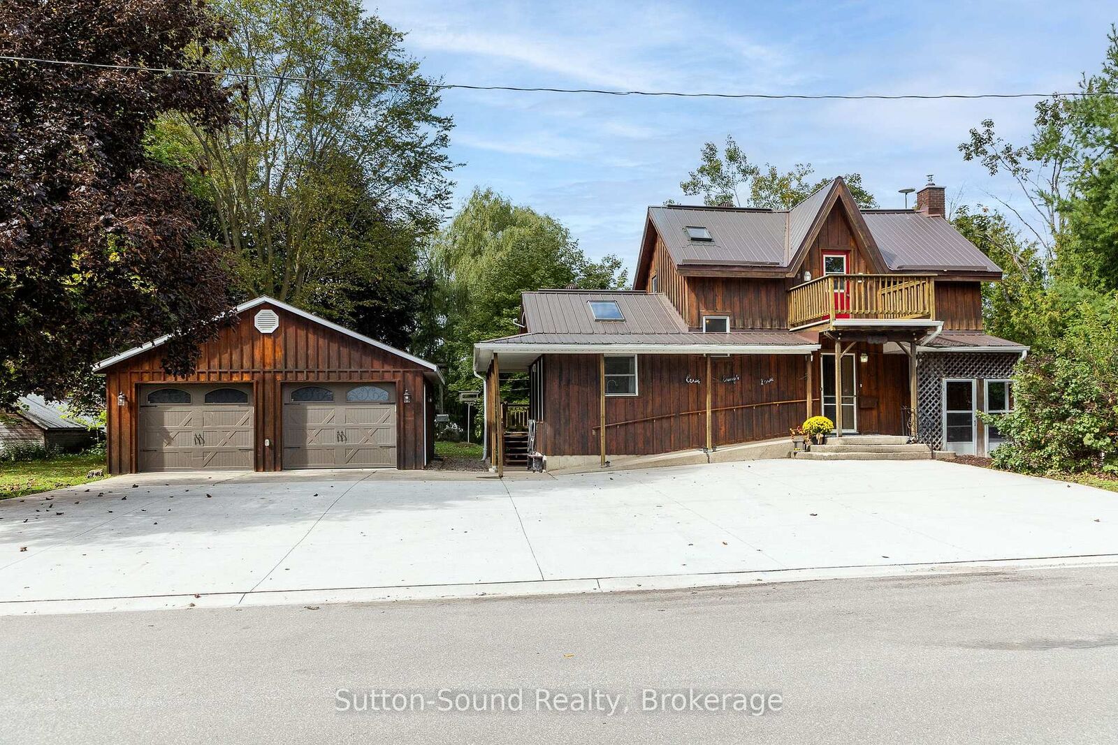 Property Photo:  164 Hamilton Street  ON N0H 2N0 