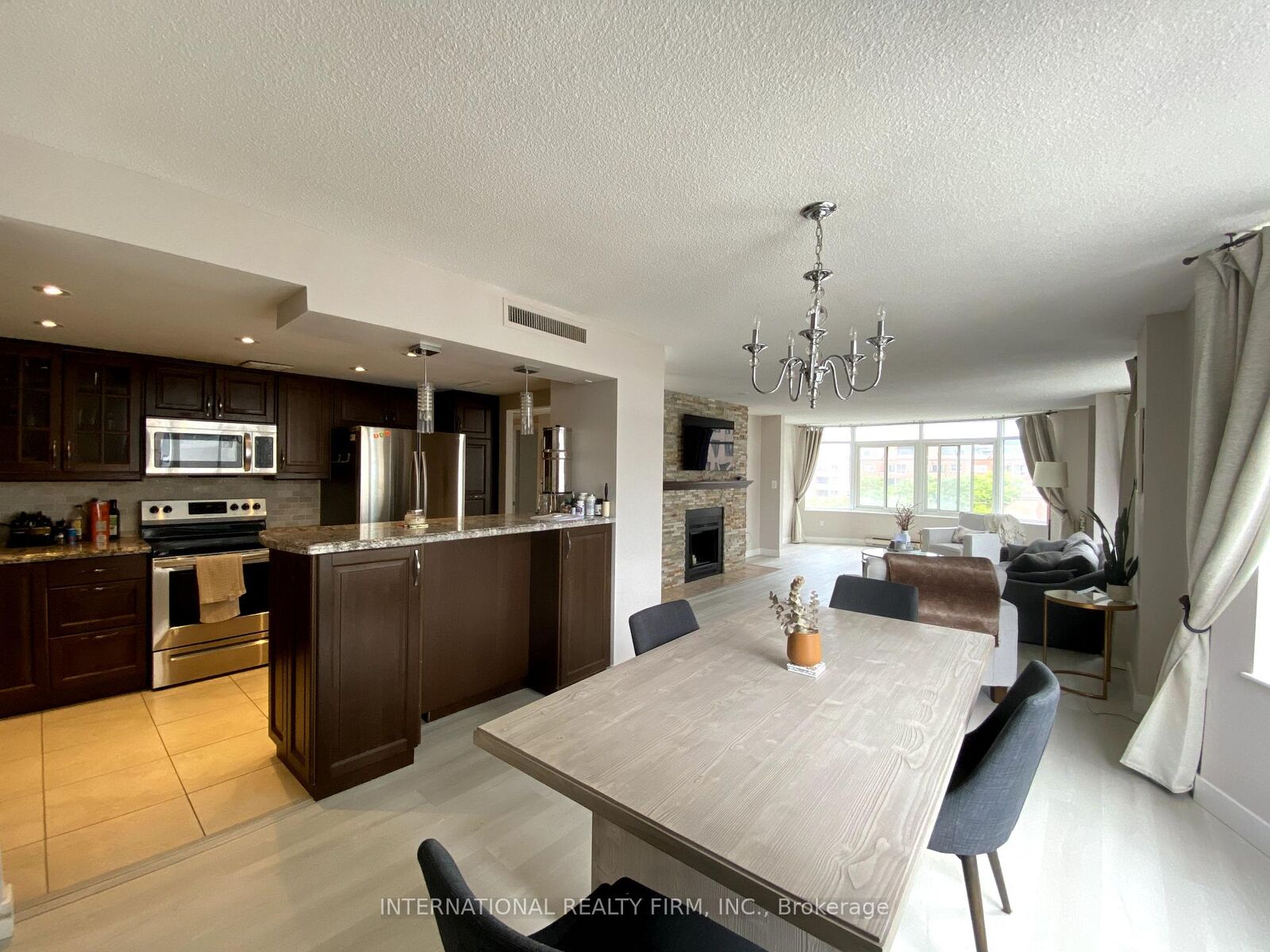 Property Photo:  135 George Street S 605  ON M5A 4E8 