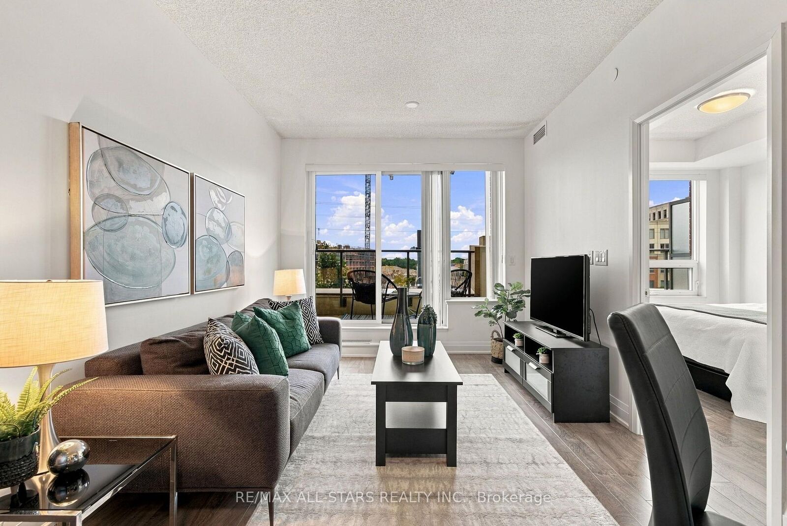 Property Photo:  28 Uptown Drive 312  ON L3R 5M5 