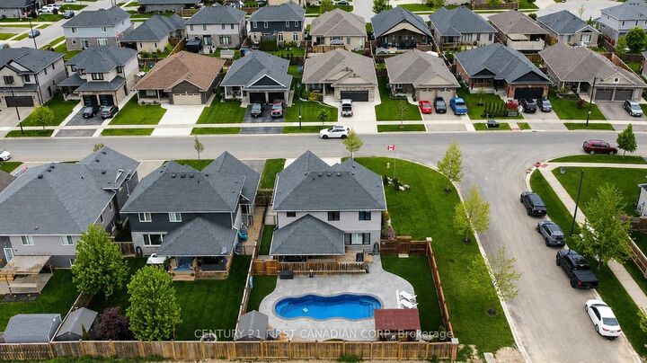 Property Photo:  12 Glenwood Street  ON N5R 0G9 