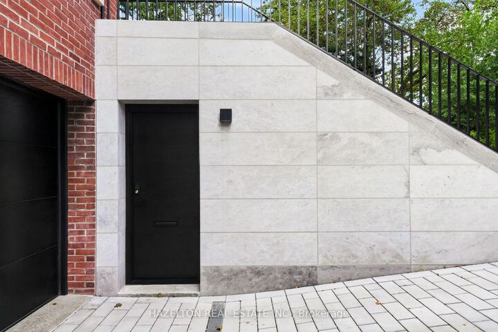 Property Photo:  228 Glen Road  ON M4W 2X3 