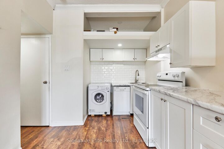 Property Photo:  363 Barton Street E 1  ON L8L 2X8 