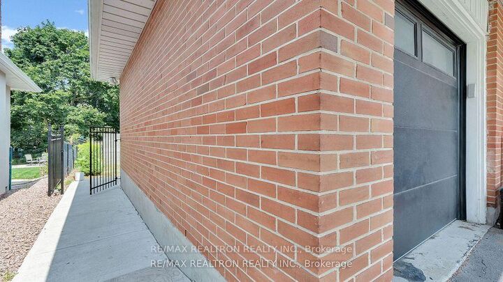 Property Photo: 1282 Winter Avenue Bsmt ON L1H 1T5