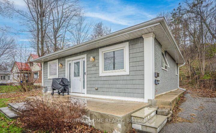 Property Photo:  180 Blake Street #1  ON L4M 1K3 
