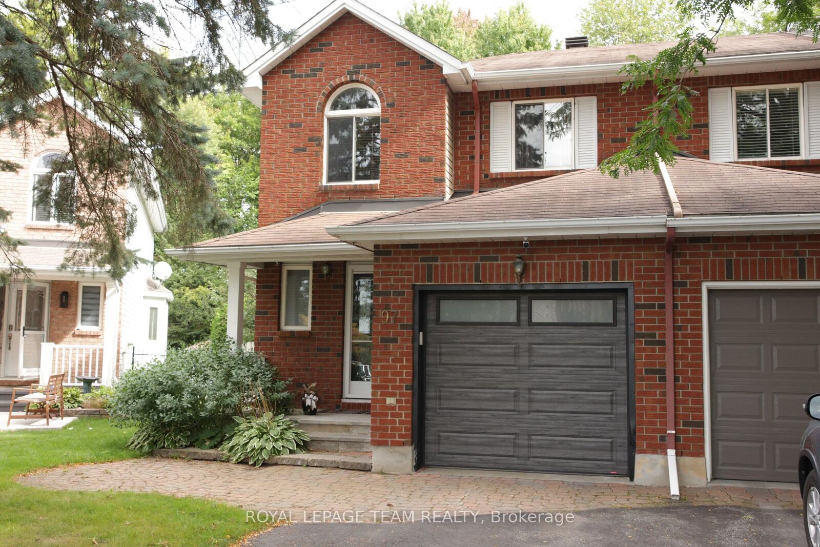 Property Photo:  97 Springcreek Crescent  ON K2M 2K8 