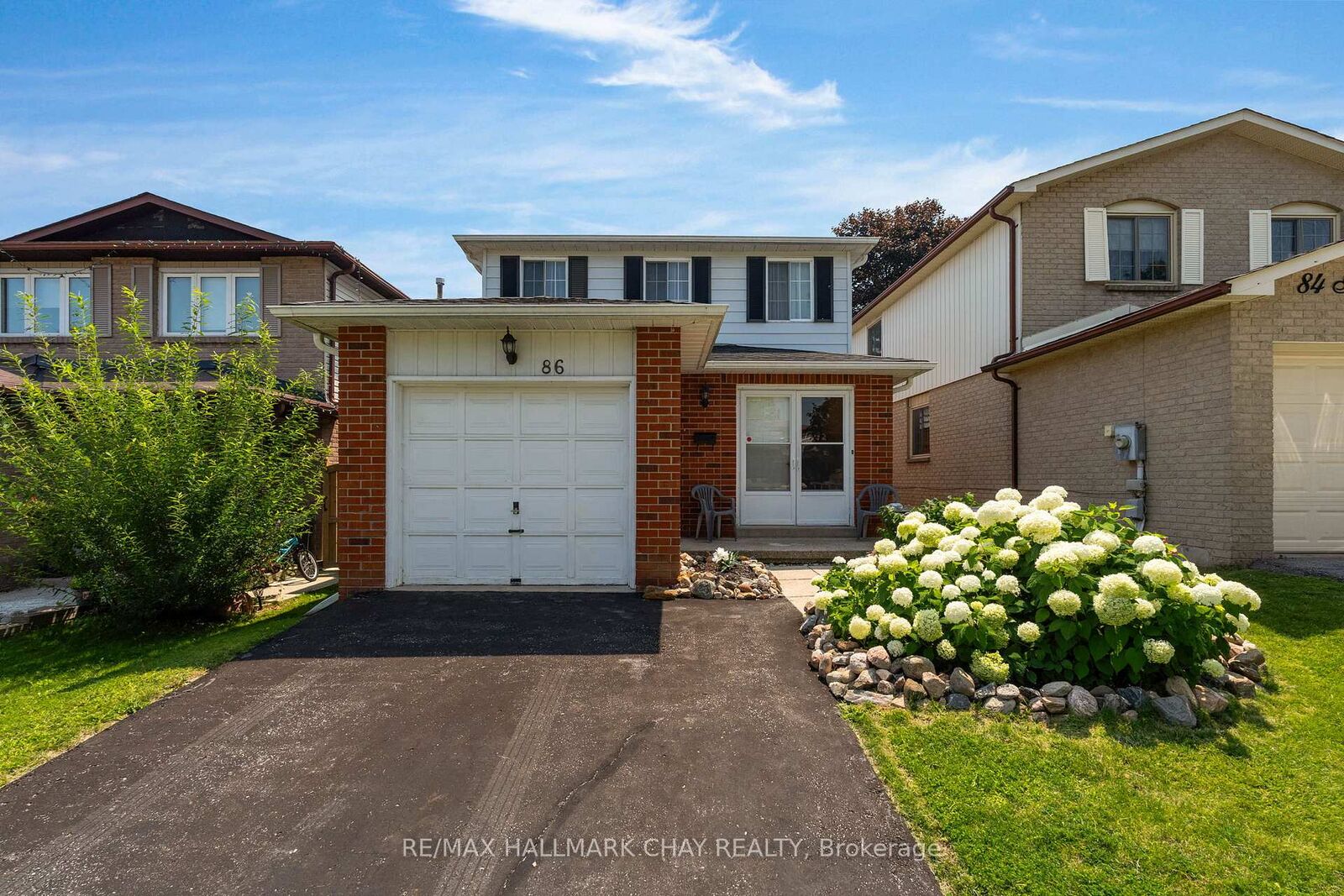 Property Photo:  86 Trillium Crescent  ON L4N 5K3 