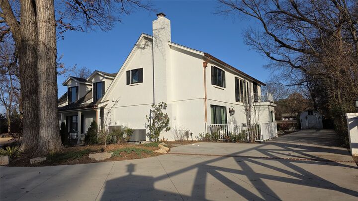 Property Photo: 10501 S 129th East Avenue OK 74011