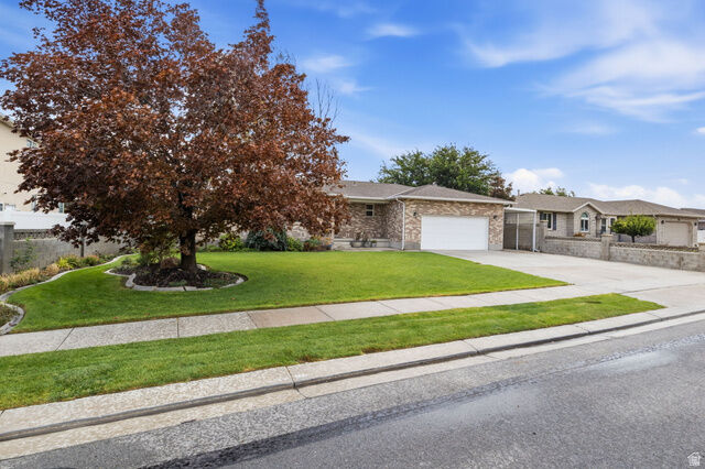 Property Photo:  9477 S Kirkside Dr W  UT 84009 