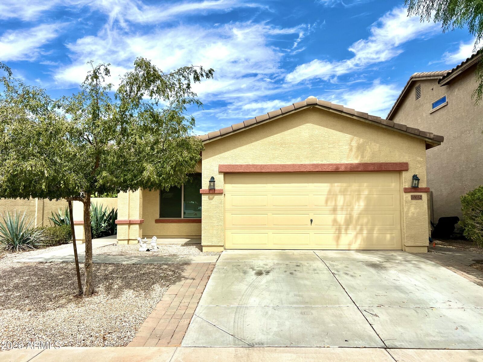 Property Photo:  10032 W Watkins Street  AZ 85353 