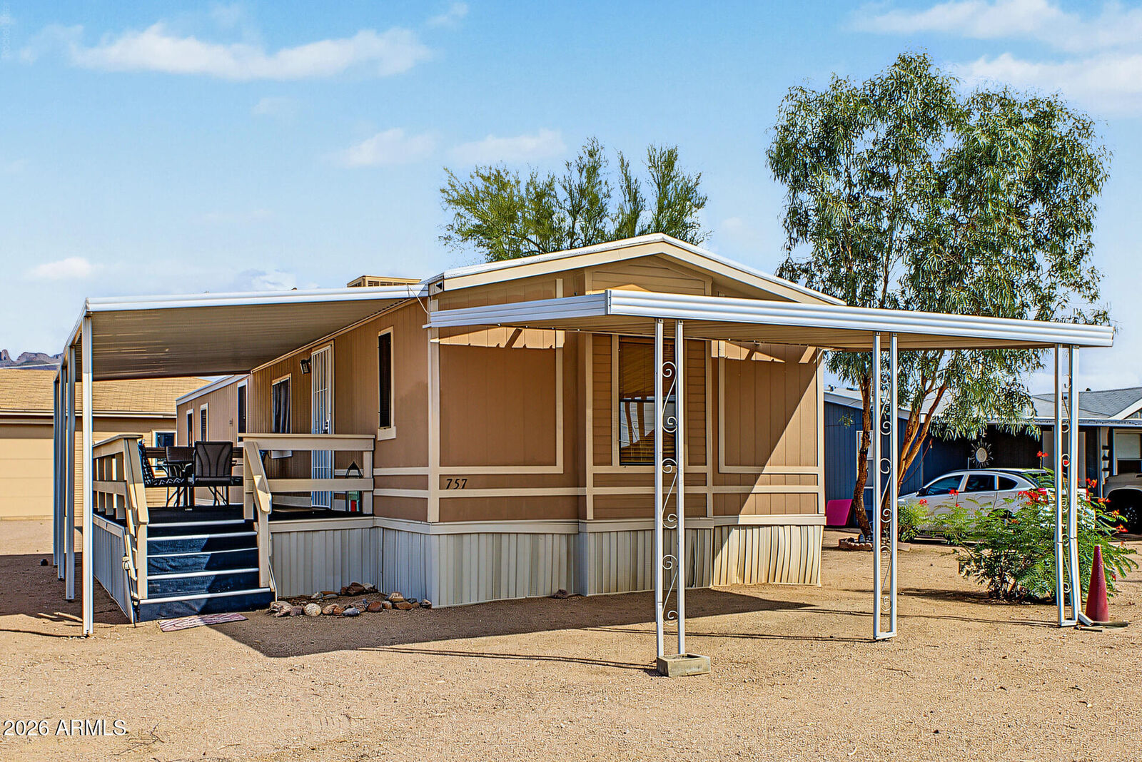 Property Photo: 757 N Dapple Drive AZ 85119