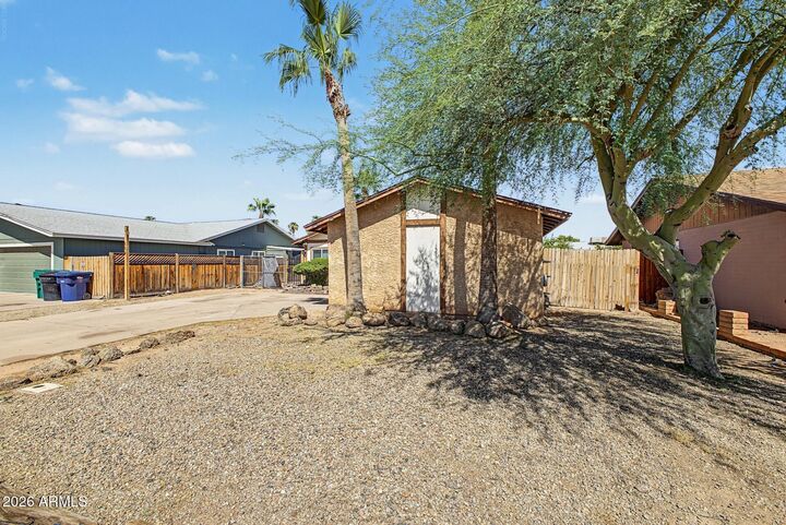 Property Photo:  604 W Emelita Avenue  AZ 85210 