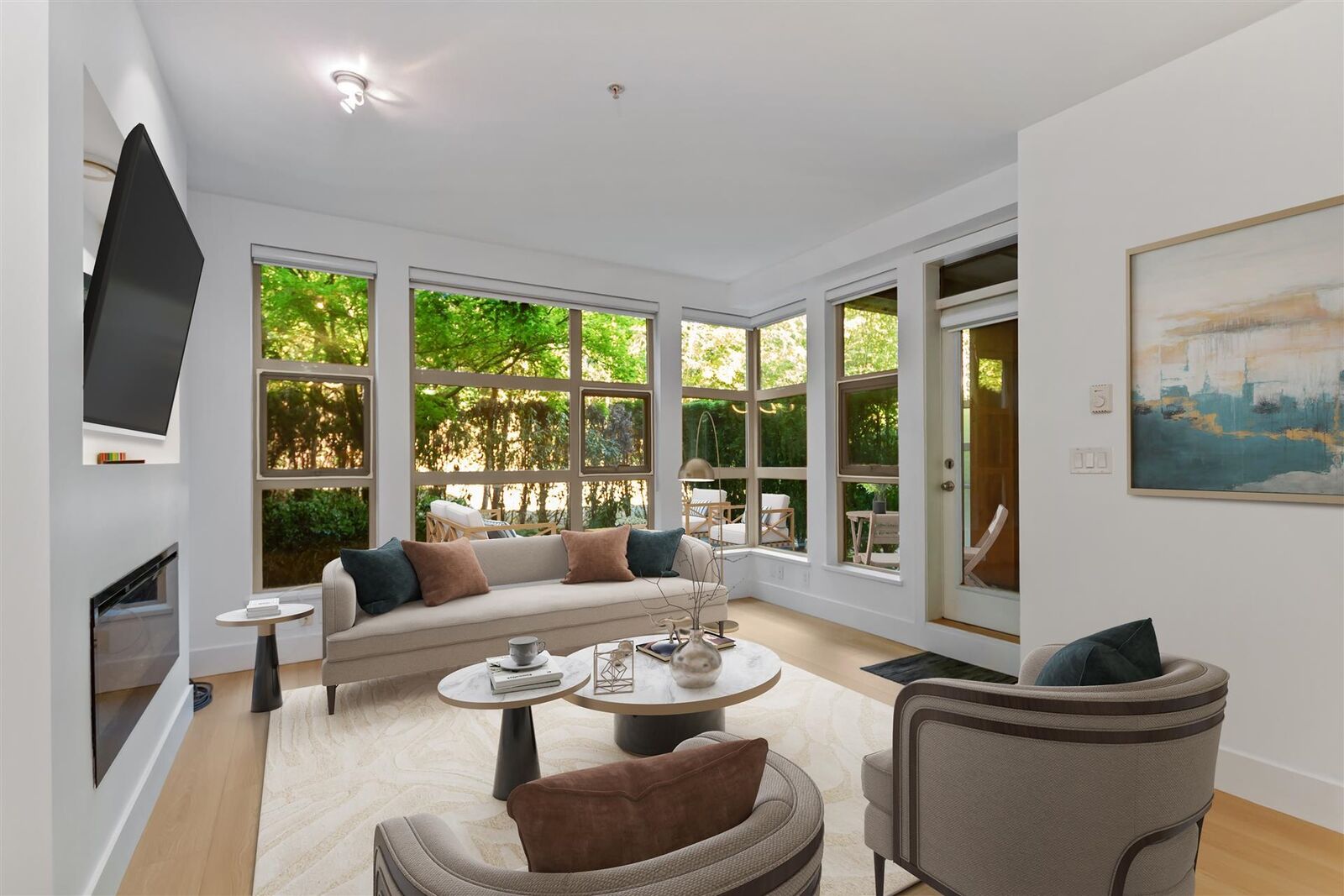 Property Photo:  3606 Aldercrest Drive 208  BC V7G 0A3 