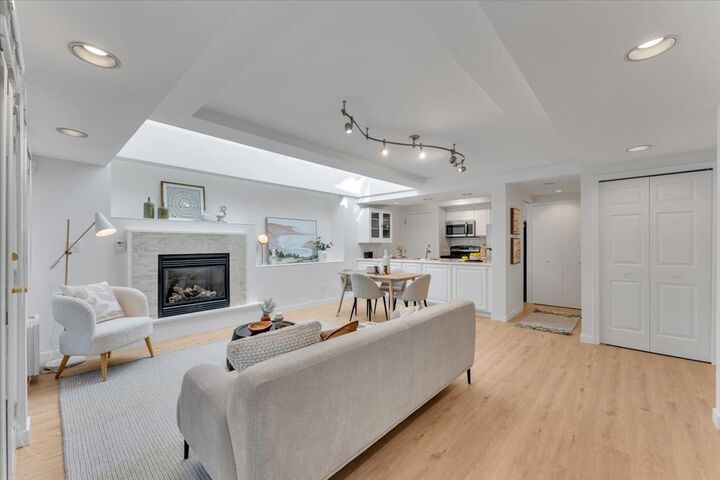Property Photo:  1939 W 12th Avenue  BC V6J 2G1 