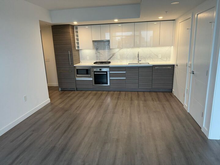 Property Photo:  823 Carnarvon Street 2xxx  BC V3M 0N5 