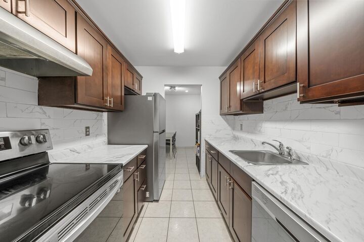 Property Photo: 8511 Ackroyd Road 317 BC V6X 3E7
