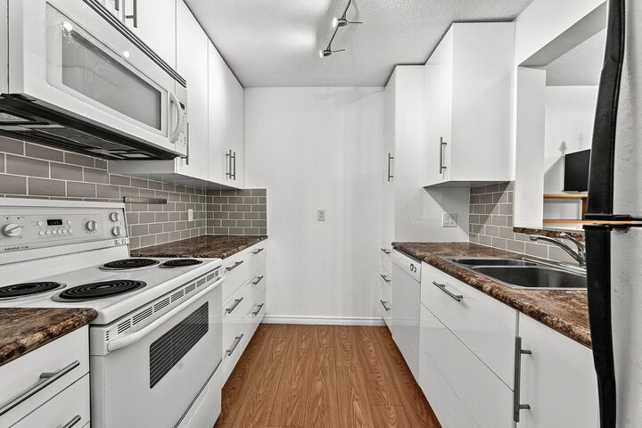 Property Photo:  55 Blackberry Drive 308  BC V3L 5S7 