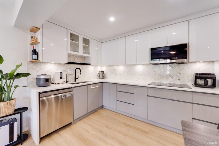 Property Photo:  3433 E 49th Avenue 66  BC V5S 1M1 
