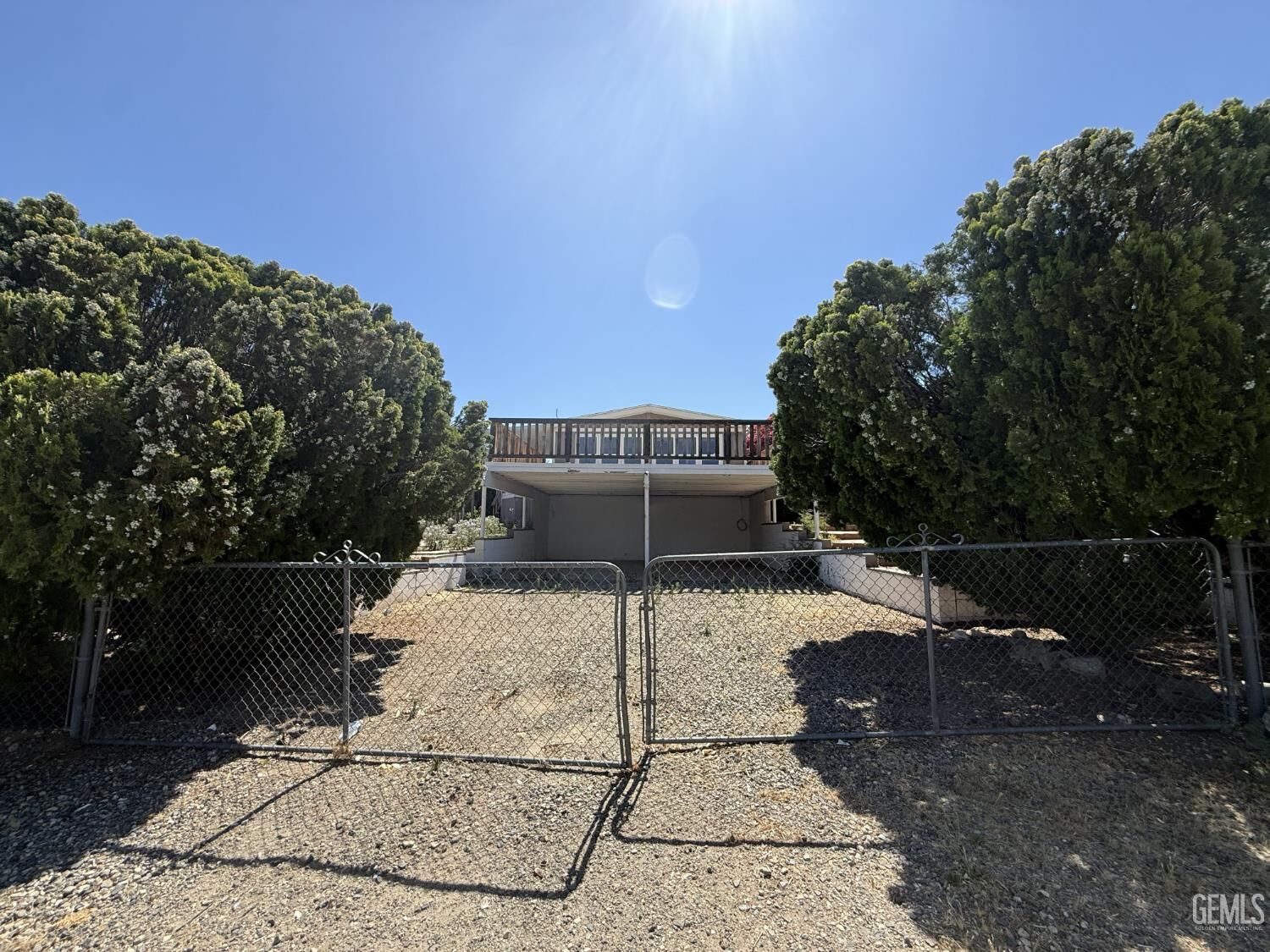 Property Photo:  5024 Shawnee Drive  CA 93283 