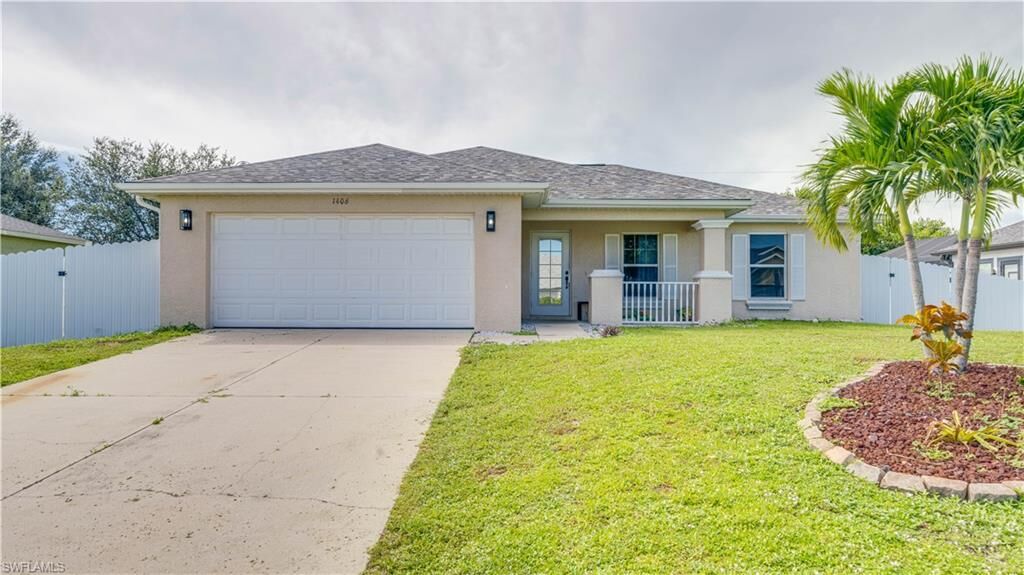 Property Photo:  1406 NE 10th Ln  FL 33909 