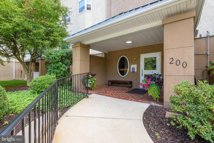 Property Photo: 225 Paoli Pointe Drive 225-U PA 19301