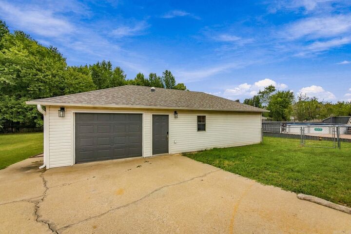 Property Photo:  26 Shenandoah Way  AR 72023 