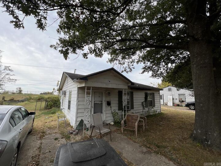Property Photo: 901 Mulberry Drive AR 72472