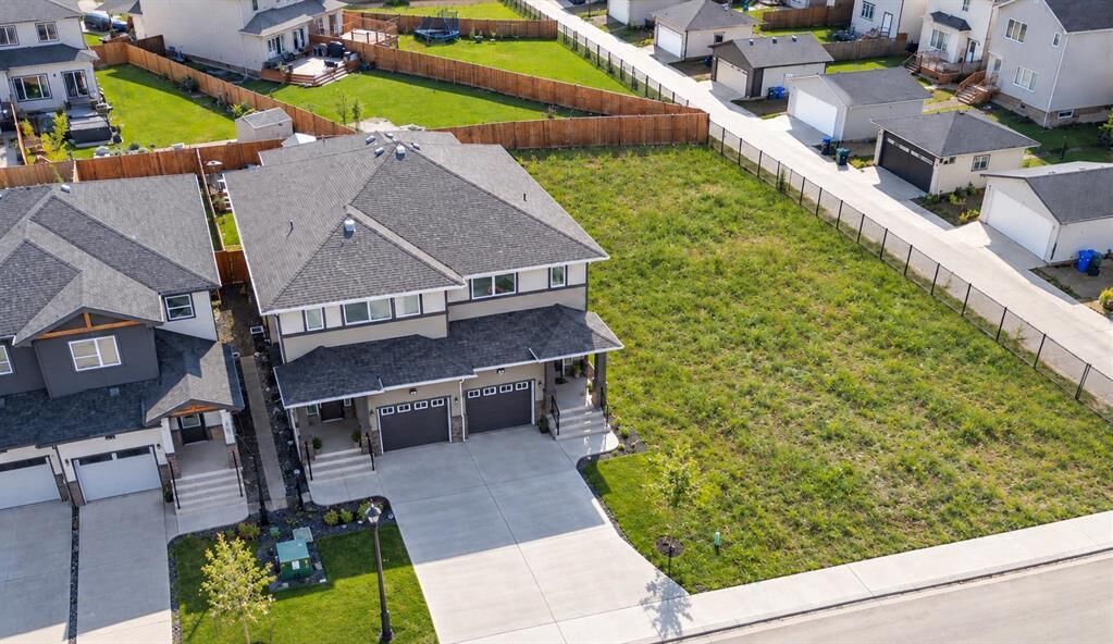 Property Photo:  194 Rowntree Avenue  MB R3Y 0Z2 