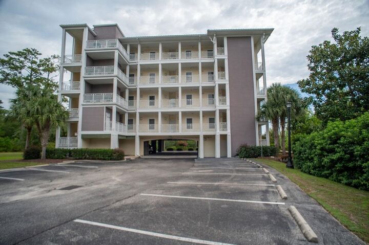 Property Photo:  233 Banbury Ln. 202  SC 29566 