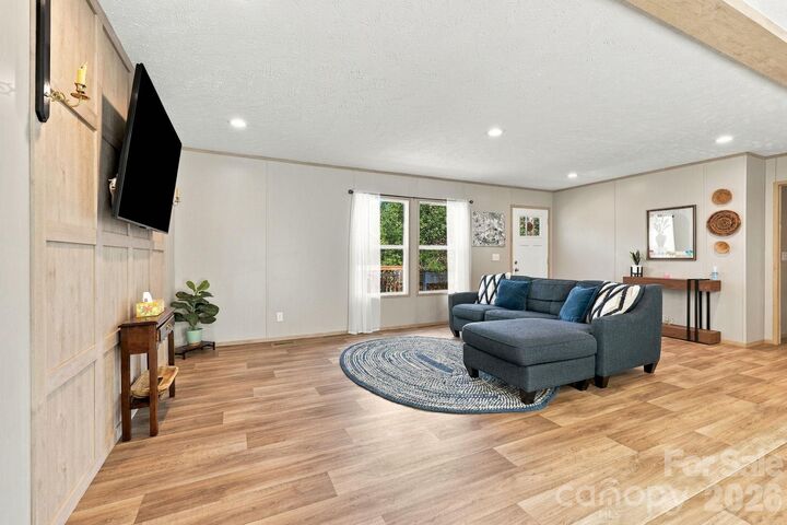 Property Photo:  1001 Fisher Lane  NC 28753 