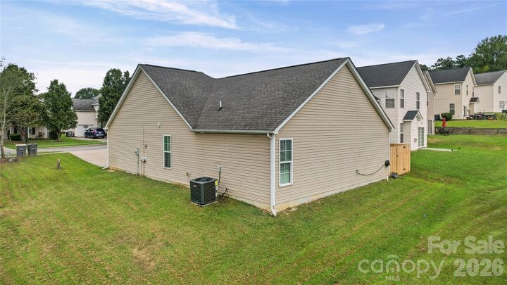 Property Photo: 3234 Penny Earley Lane NC 28083