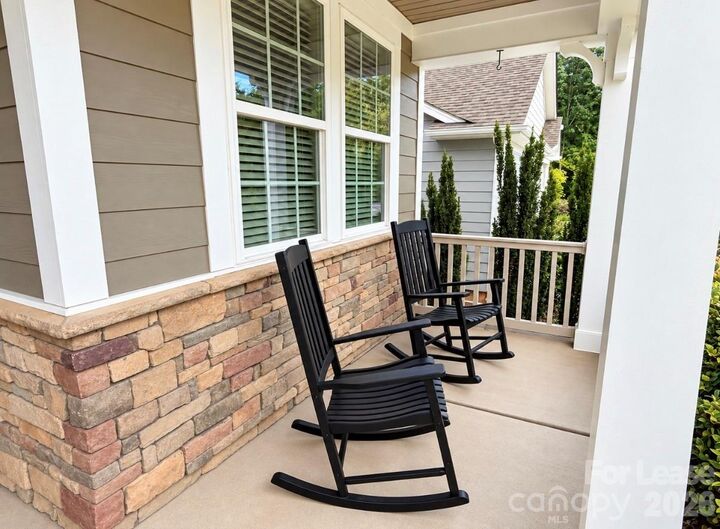 Property Photo: 16233 Kelby Cove NC 28278