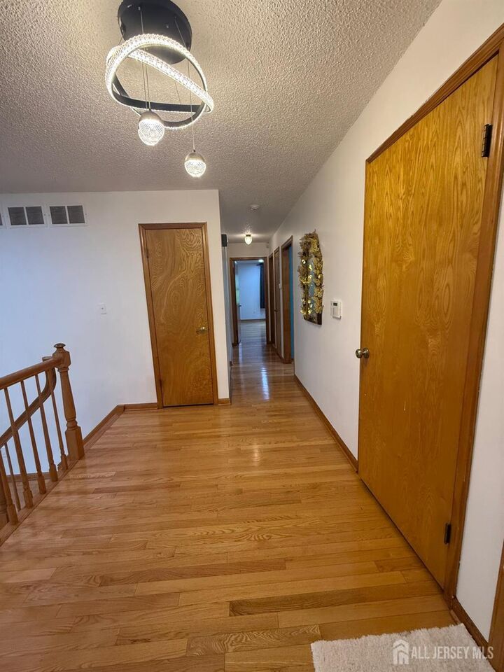 Property Photo:  8 Teaberry Drive  NJ 08820 