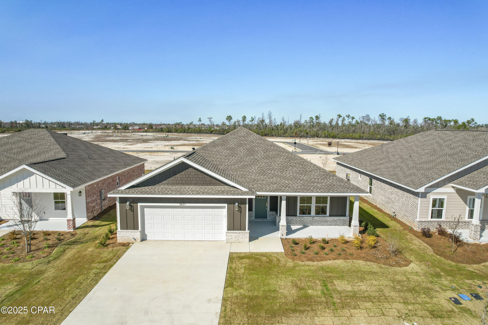 Property Photo: 2984 Lucky Farm Lane FL 32404