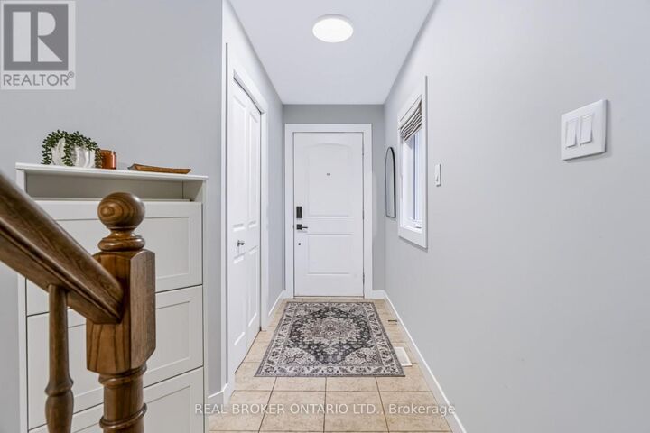 Property Photo:  78 Songbird Private  ON K2H 0A2 