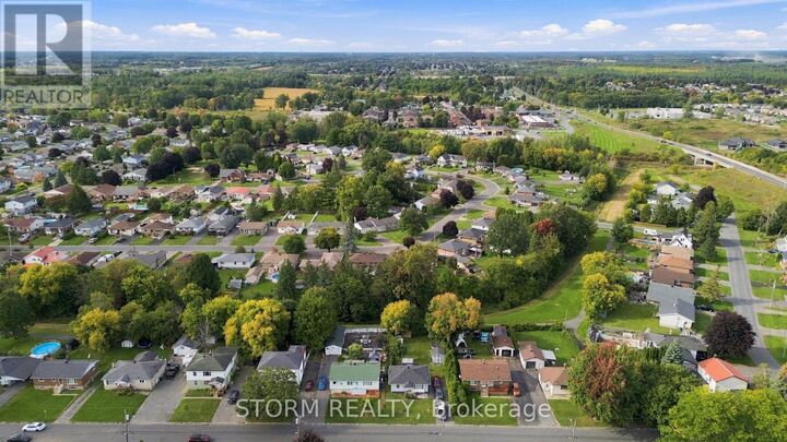 Property Photo:  117 Emma Avenue  ON K6J 3L5 