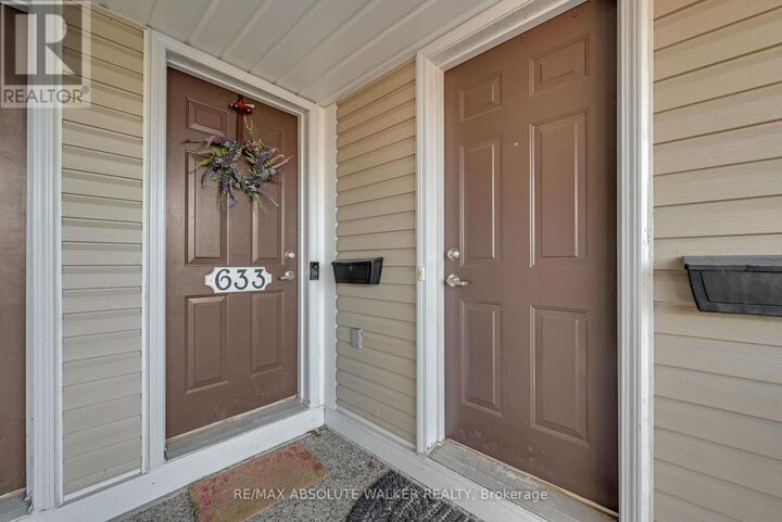 Property Photo:  633 Lakeridge Drive 32  ON K4A 0H4 