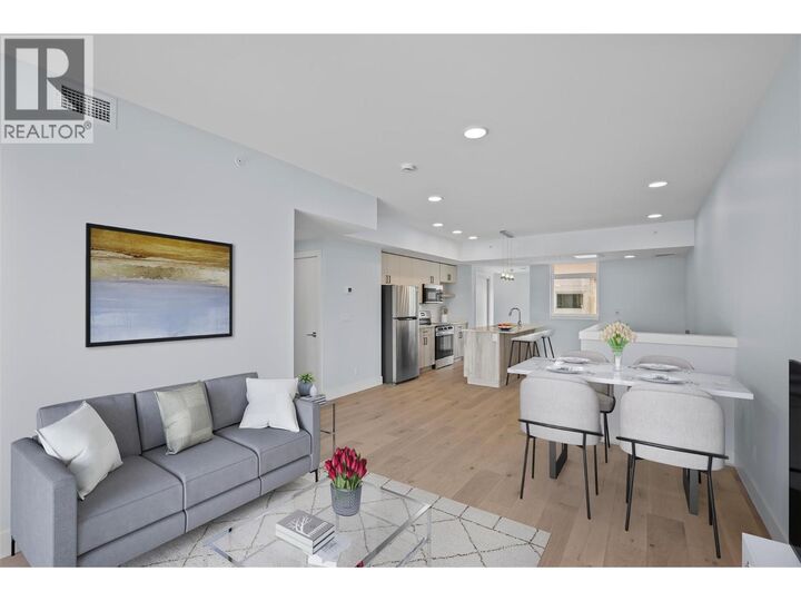 Property Photo:  215 Royal Avenue 401  BC V2B 3P2 
