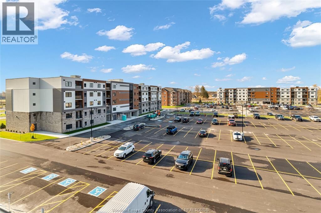 Property Photo:  2600 Sandwich West Parkway 102  ON N9H 1H3 