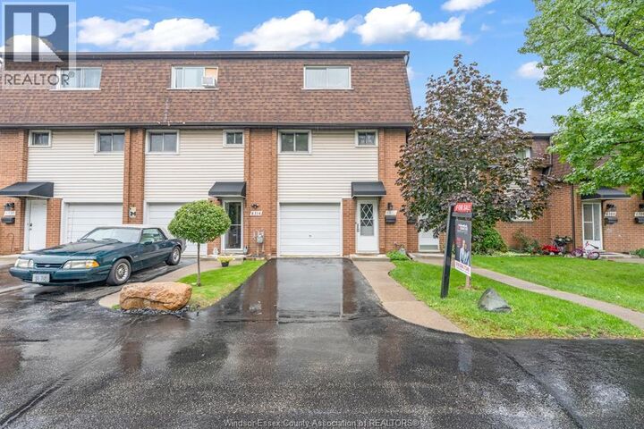 Property Photo:  6312 Thornberry  ON N8T 3A2 