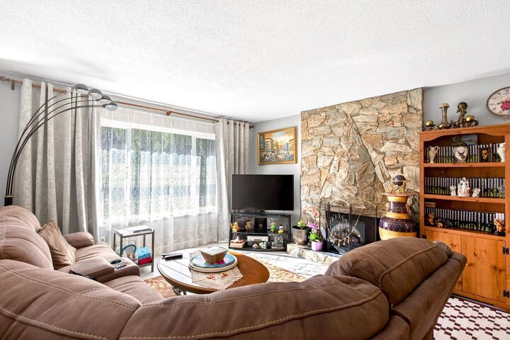 Property Photo:  10842 144A Street  BC V3R 3R1 