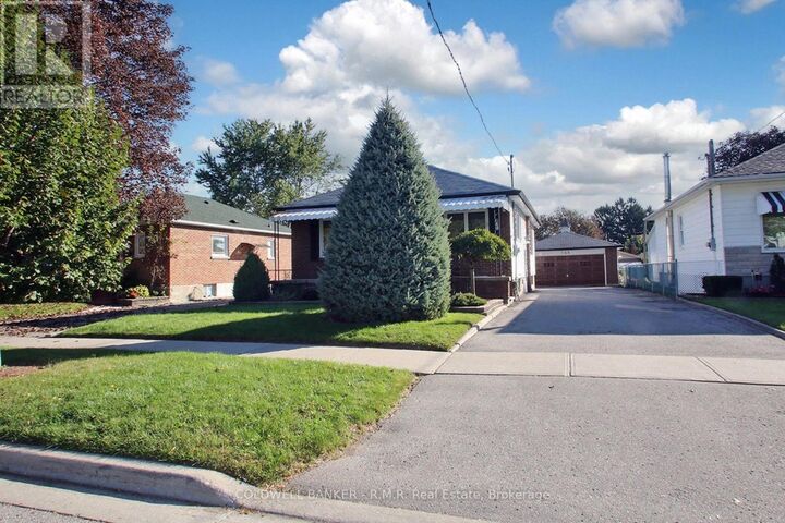 Property Photo:  163 Windsor Street  ON L1H 6G4 