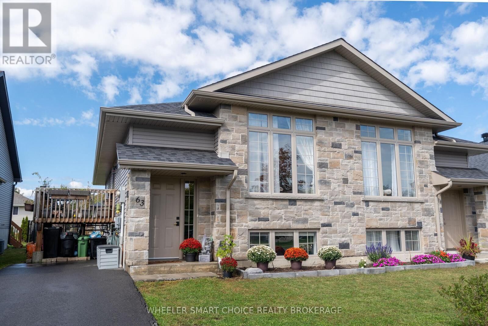 Property Photo: 63 Mercier Avenue East ON K6K 1S9